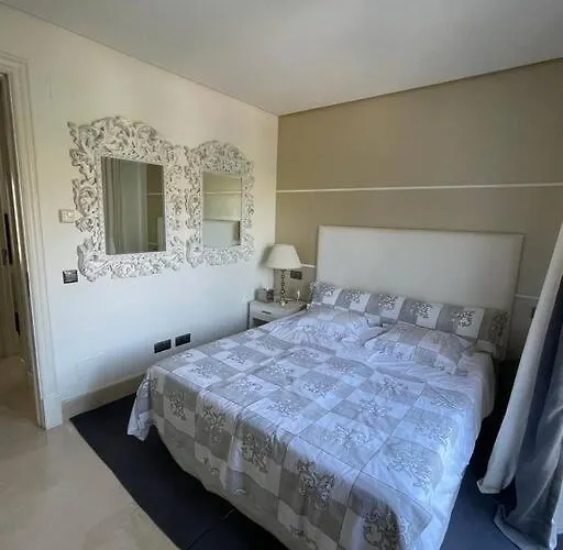 Luxurious And Light 3 Bedroom Penthouse 公寓 埃斯特波纳