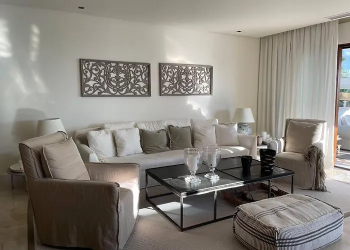 Apartment Luxurious And Light 3 Bedroom Penthouse